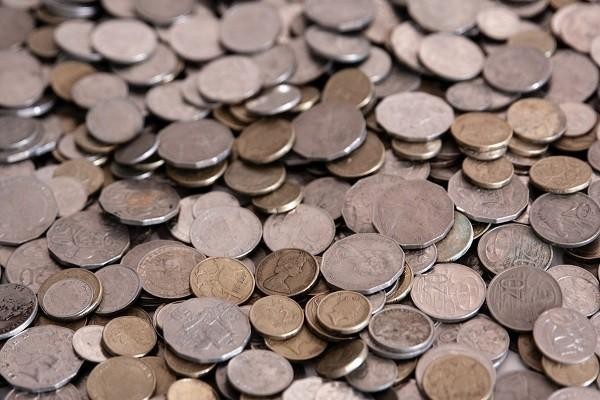 支付寶花唄400元逾期一年利息多少，逾期4000會(huì)被催款嗎
