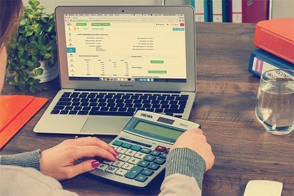 支付寶逾期怎么協(xié)商減免違約金，協(xié)商還款后能繼續(xù)借款嗎