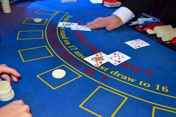 美團借錢怎么協(xié)商一次歸還本金，逾期利息多少呢
