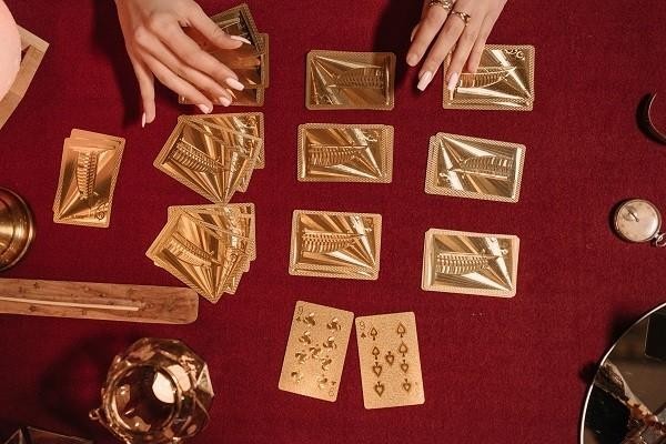 花唄可以申請(qǐng)延期一年還款嗎，逾期申請(qǐng)延期一年還款要什么材料
