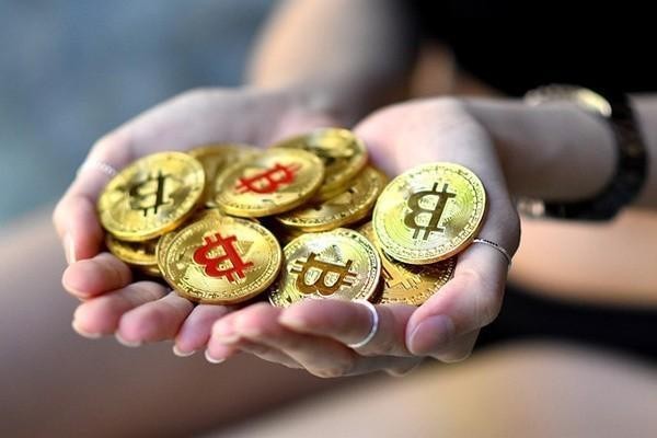 微粒貸可以轉(zhuǎn)賬還款嗎怎么還，不還會爆通訊錄嗎安全嗎