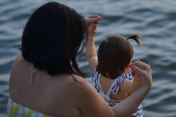 父母可以給成年子女買保險(xiǎn)嗎，給成年子女買保險(xiǎn)怎么買