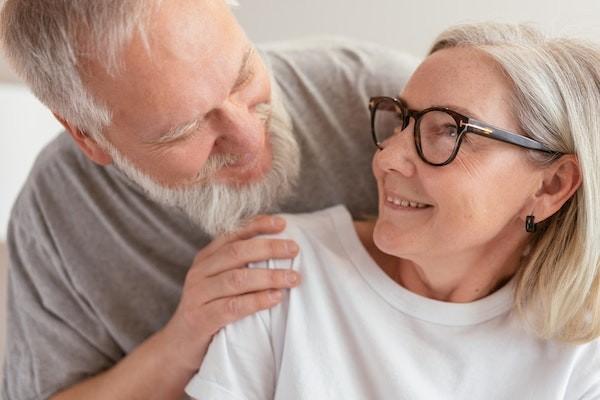 女的52歲還能交養(yǎng)老保險嗎？怎么交養(yǎng)老保險？