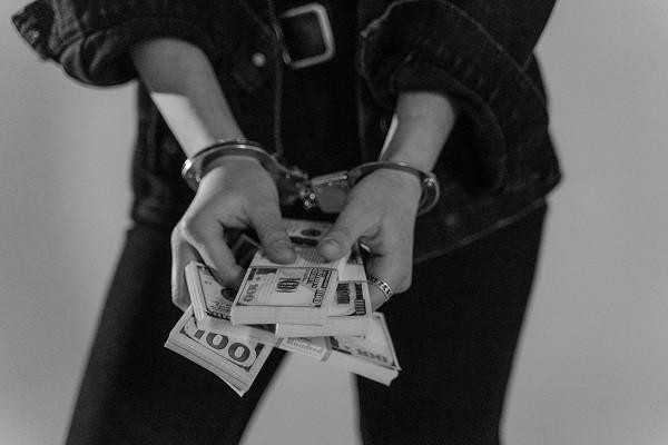 金條能申請減免利息嗎，逾期申請減免利息需要什么材料
