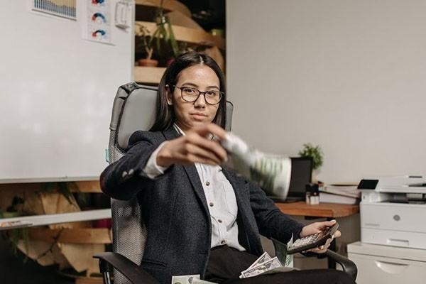 借唄還不上怎么退款，逾期后果有哪些