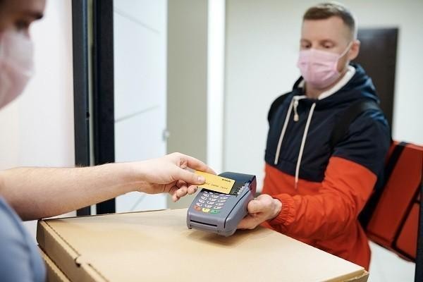 如何辦理建行信用卡減免逾期費用，辦理建行信用卡減免逾期費用有什么技巧