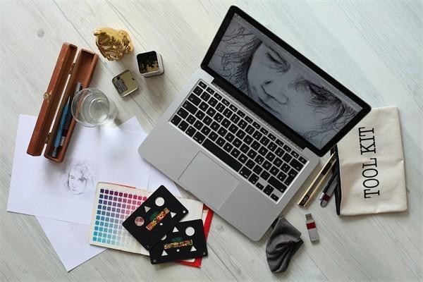 工商銀行信用卡逾期多久會(huì)打電話給家人，上信用信記錄