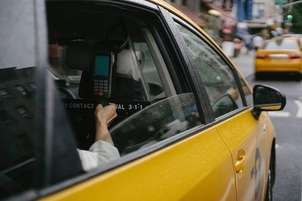 微粒貸逾期收到立案信息怎么辦，還款后果是什么