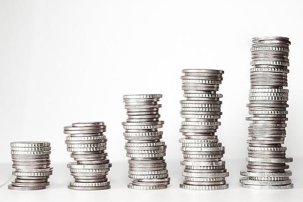 浦發(fā)銀行逾期暫時還不上怎么辦，信用卡逾期十天會上信用么