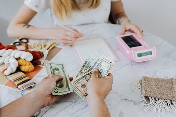 起訴招聯(lián)金融要到哪個(gè)地方？詳情解析