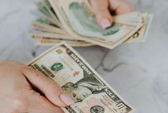 十年保單買完可以退保嗎