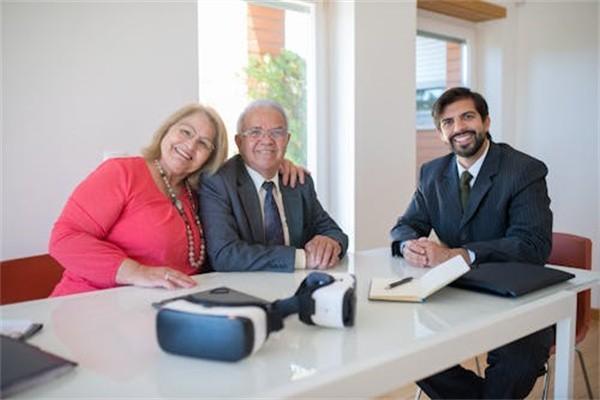 華夏常青樹退保條件是什么？退?？梢酝硕嗌馘X？