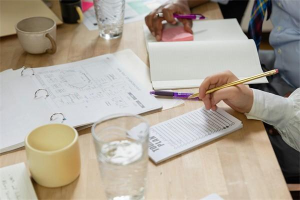 平安保險退保能退回來多少保費？附降低損失的3個實操策略！