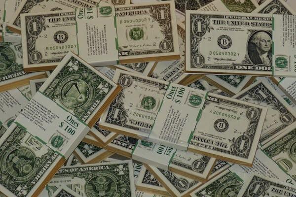 重疾險(xiǎn)交10年退保只賠2萬(wàn)多怎么辦